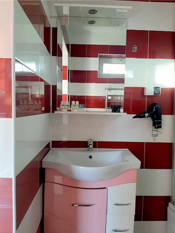 Заміський Комплекс Grand Prix Hotel Tsyurupynsk Eksteriør billede