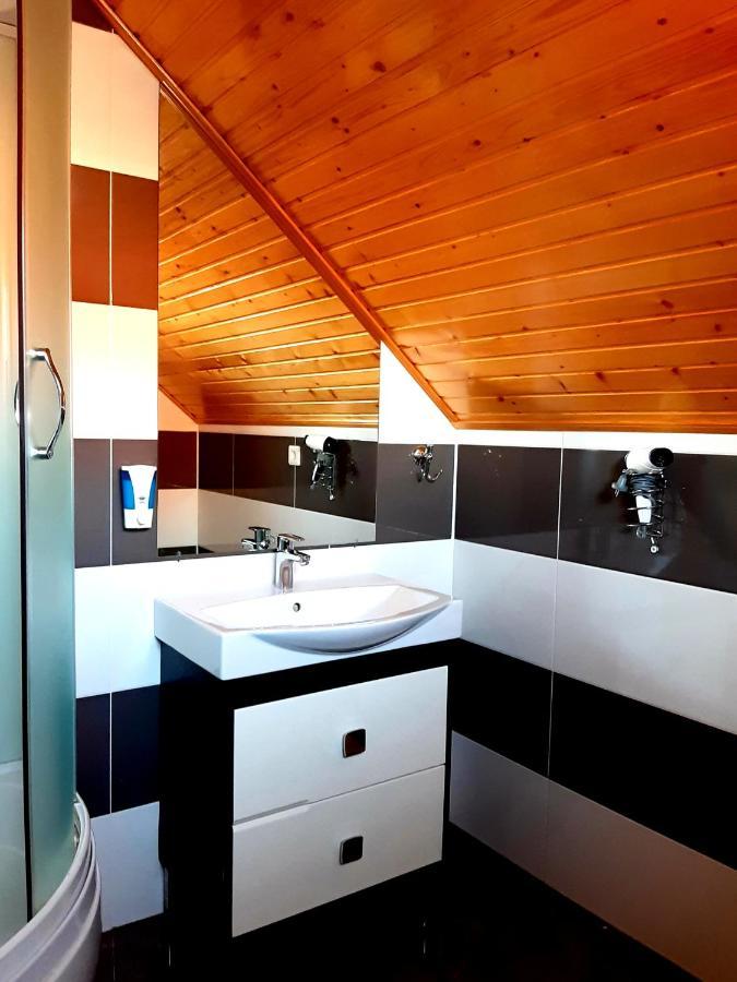Заміський Комплекс Grand Prix Hotel Tsyurupynsk Eksteriør billede